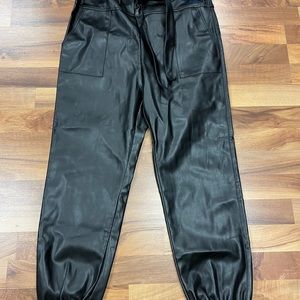 NWT SEN BLACK FAUX LEATHER PANTS WITH BELT WOMENS M
